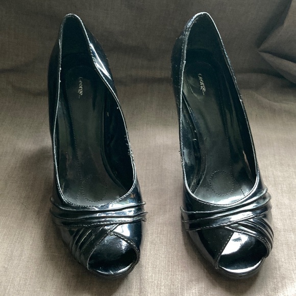 Black Peep Toe Heels - Picture 1 of 7